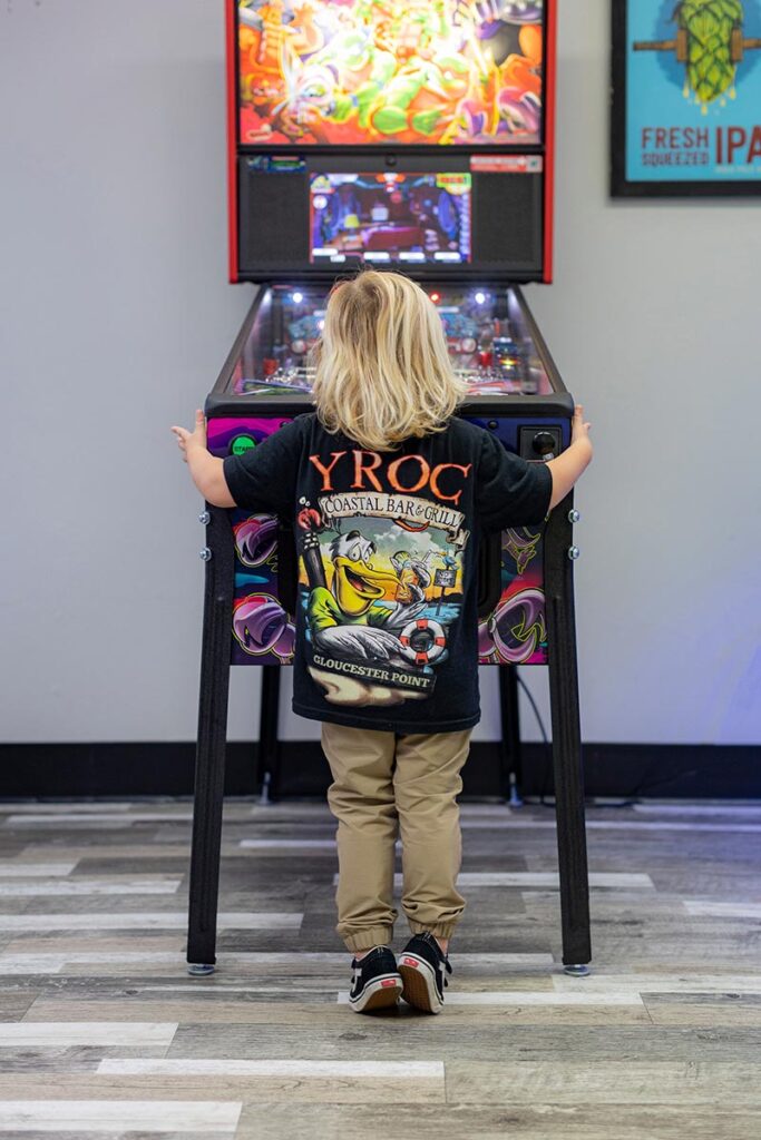 YROC-Child-Playing-Arcade--